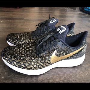 Women’s Air Zoom Pegasus 35 Running Shoes - Size 9